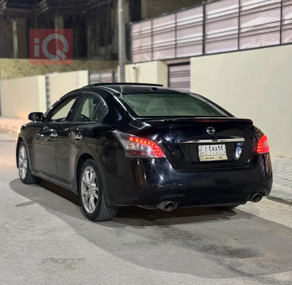 Nissan Maxima